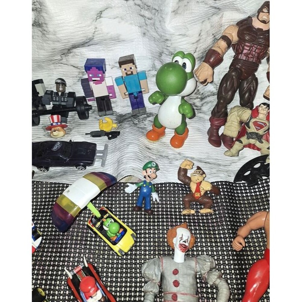 Huge Mixed Toy Action Figure Lot Mario Pokemon Marvel DC Roblox Wrestling WWE - Picture 11 of 12